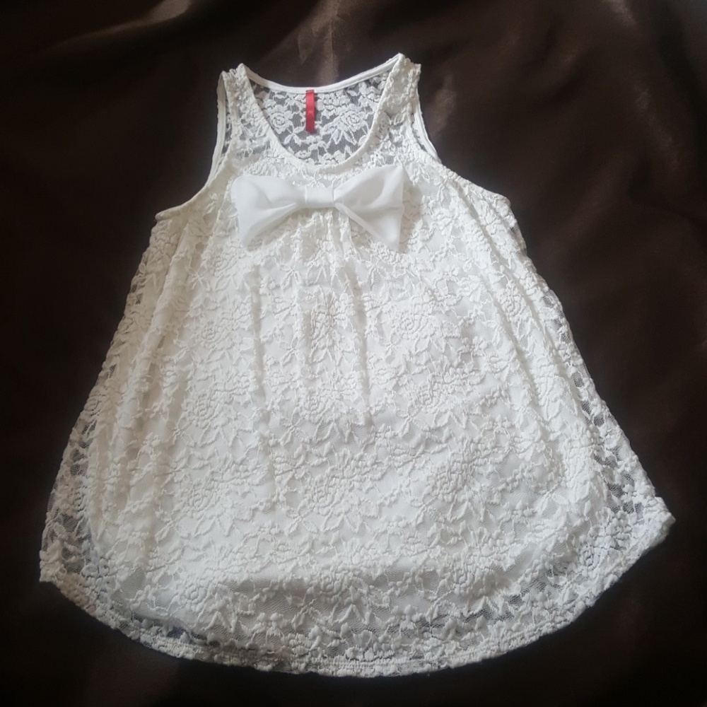 Maternity lace shirt